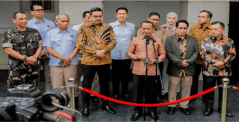 Govt to hand over management of 45,000 oil wells to local communities