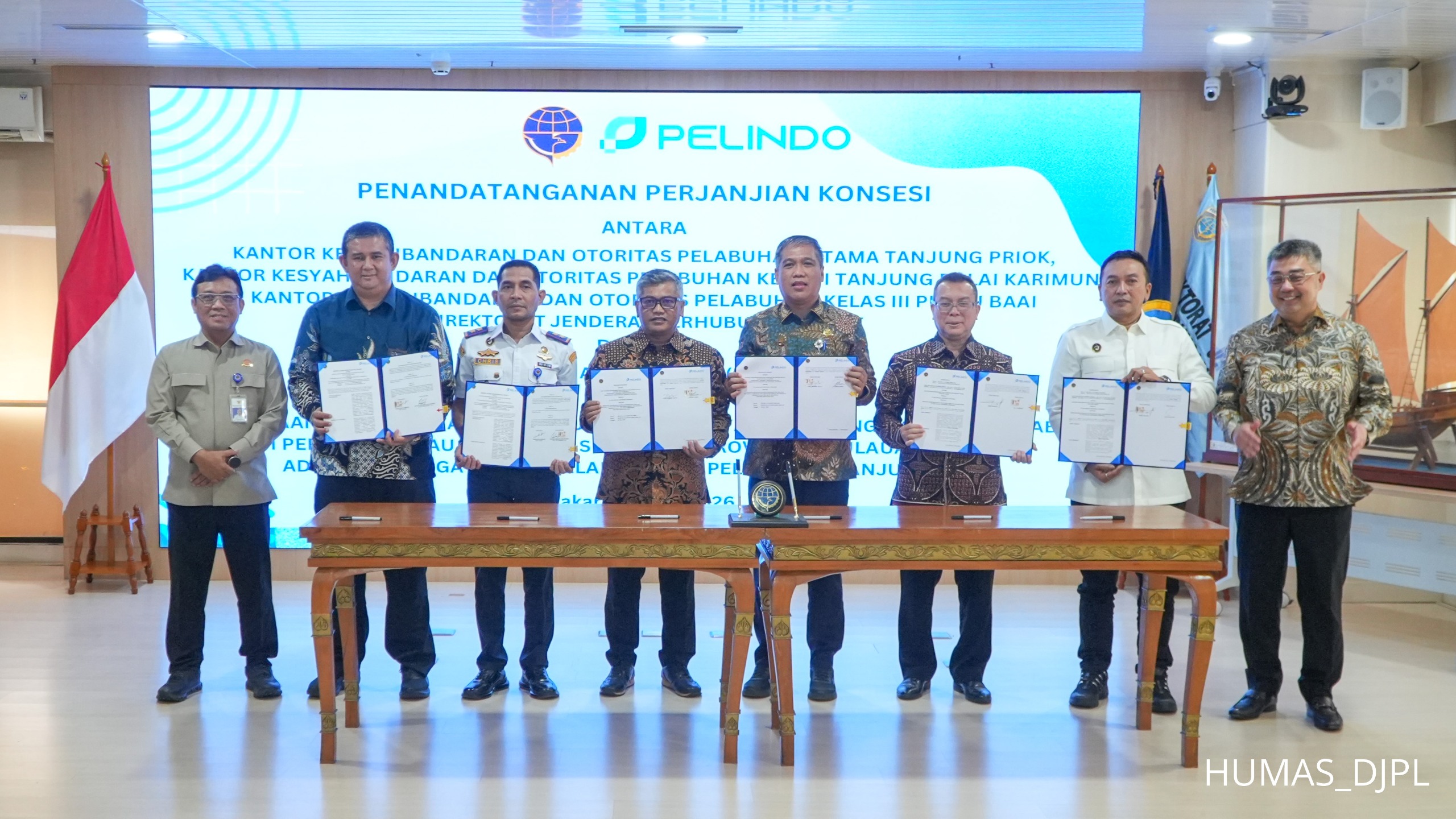 Transportation Ministry, Pelindo sign two port concession agreements